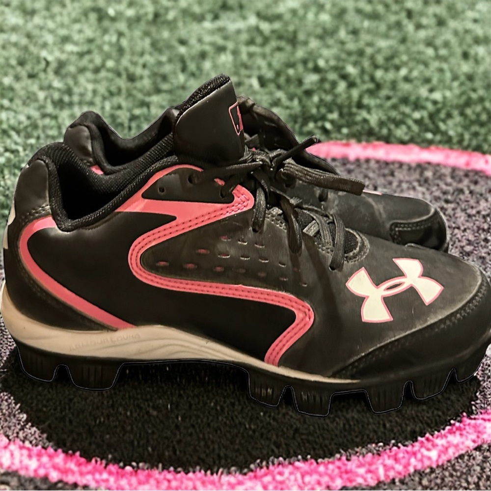 Girls Softball Cleats